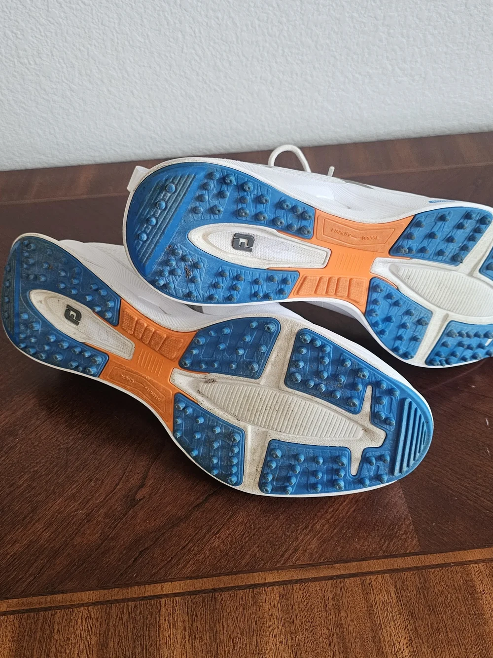 FootJoy FJ White Spikeless Golf Shoes Power Stabilizer Men's 9M Strato Lite